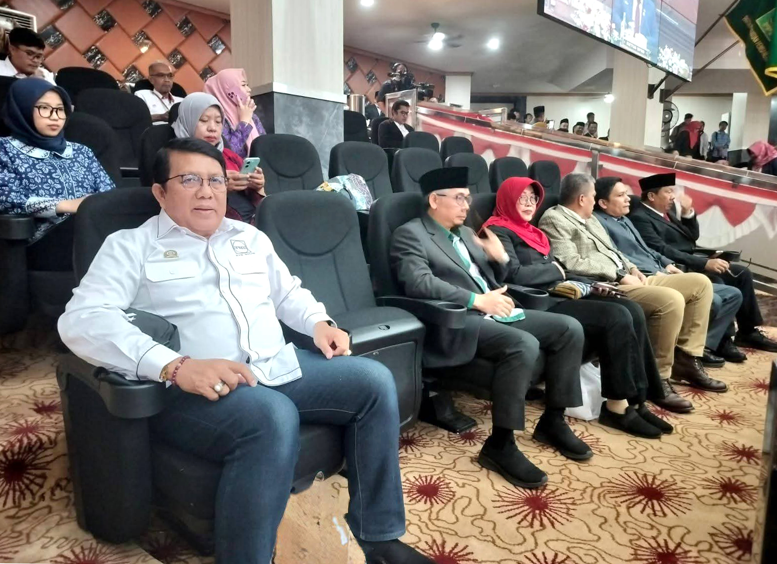 Menghadiri Rapat Paripurna DPRD Kabupaten Bogor, Mendengarkan Pidato Kenegaraan Presiden RI dalam rangka Hari Kemerdekaan RI ke 80.